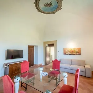 Historical Renaissance Palace Apartment Montepulciano